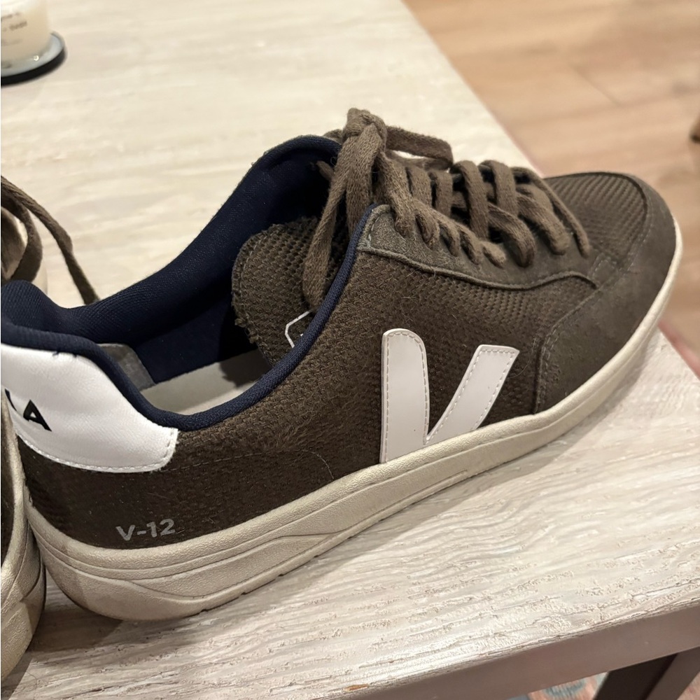 Veja Men's Olive and White V-12 Sneakers